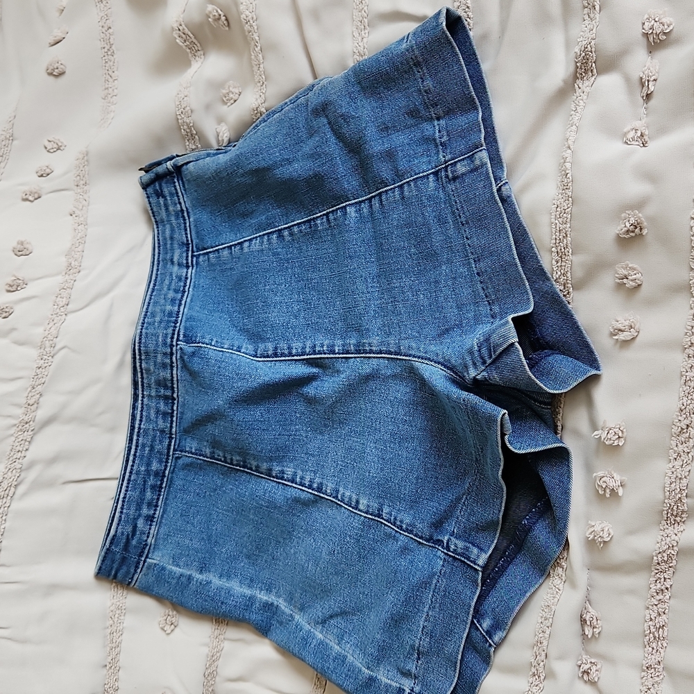 H&M Jeans short zipper on the side